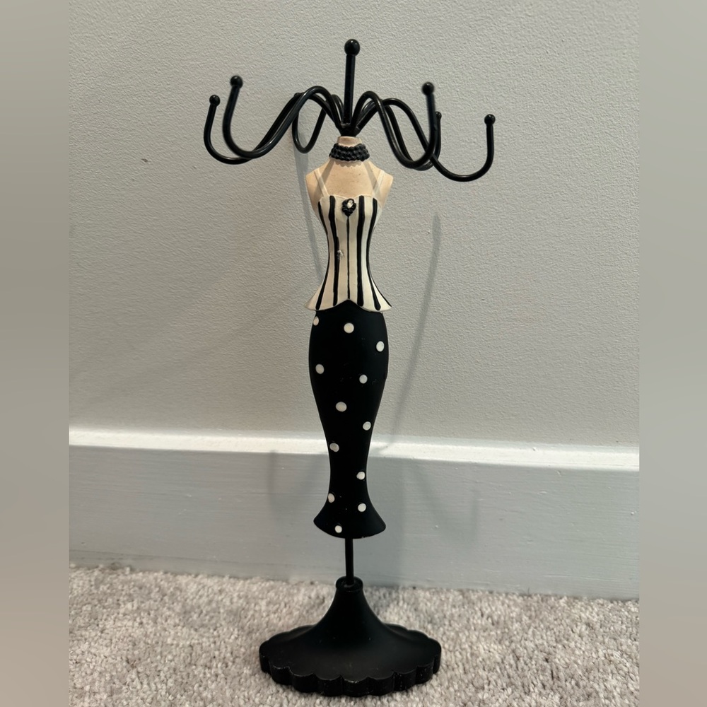 Dress Jewelry Stand